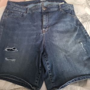Style & Co Woman Distressed Jean shorts size 20W